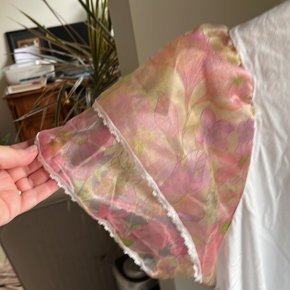 River Island pretty puff sleeved T-shirt - Picture 2 of 5